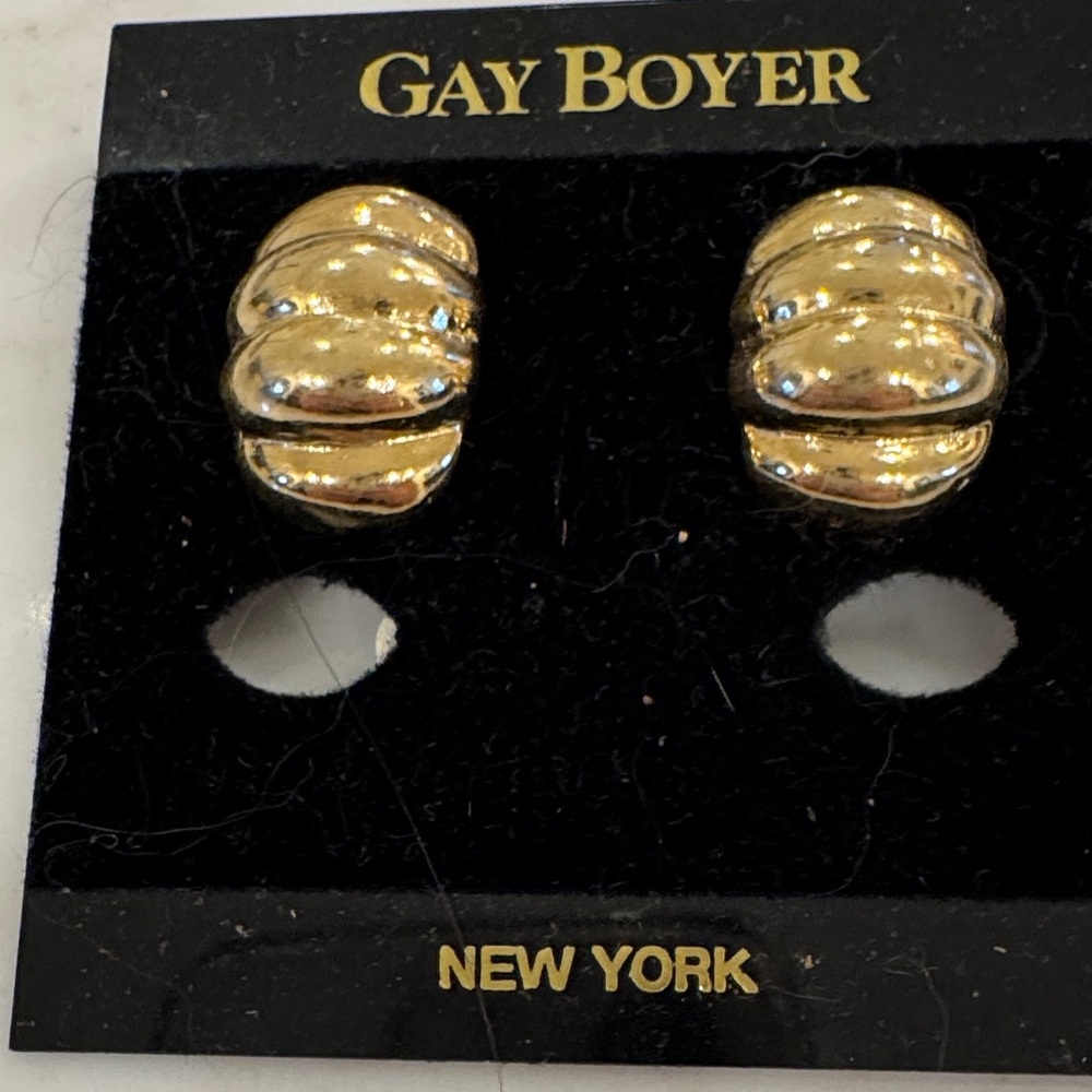 Gold Women’s Earrings by Gay Boyer New York